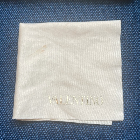 Authentic Red Valentino Sunglasses - Picture 14 of 14